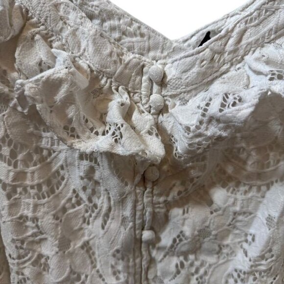 Torrid Vintage-Style White Lace Button-Front Ruffle Sleeveless Top With Delicate - Picture 3 of 13